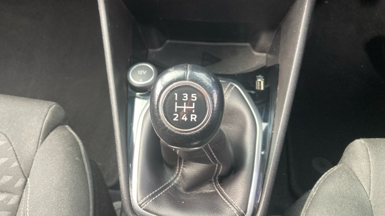 Ford Fiesta 1.1 Zetec 5dr Petrol Hatchback